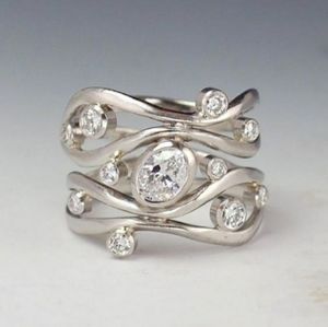 Ladies silver ring..